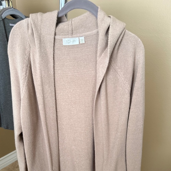 Long sweater jacket - Picture 1 of 3